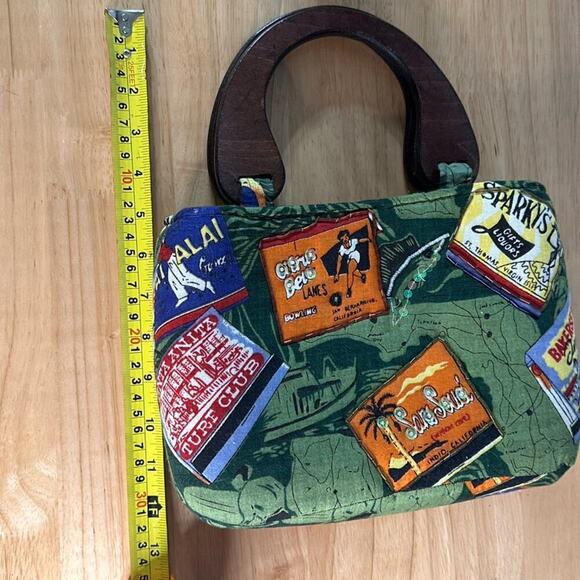 Island Patchwork Bag Wooden Handle Purse - Picture 11 of 12